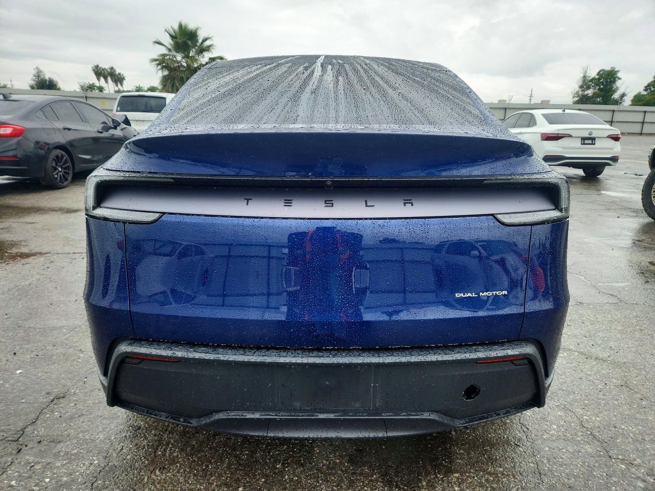 2026 TESLA MODEL Y