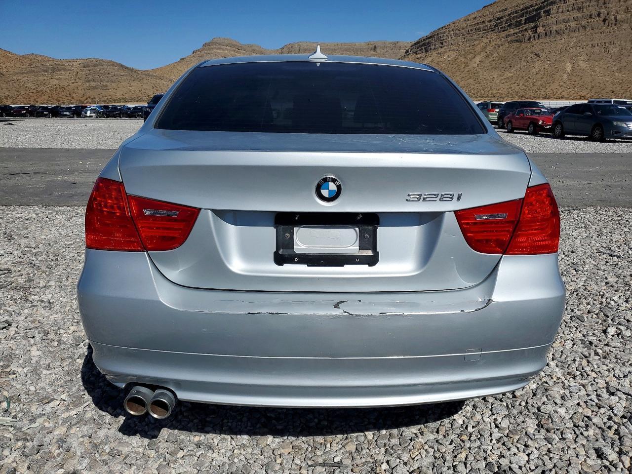2011 BMW 3 SERIES