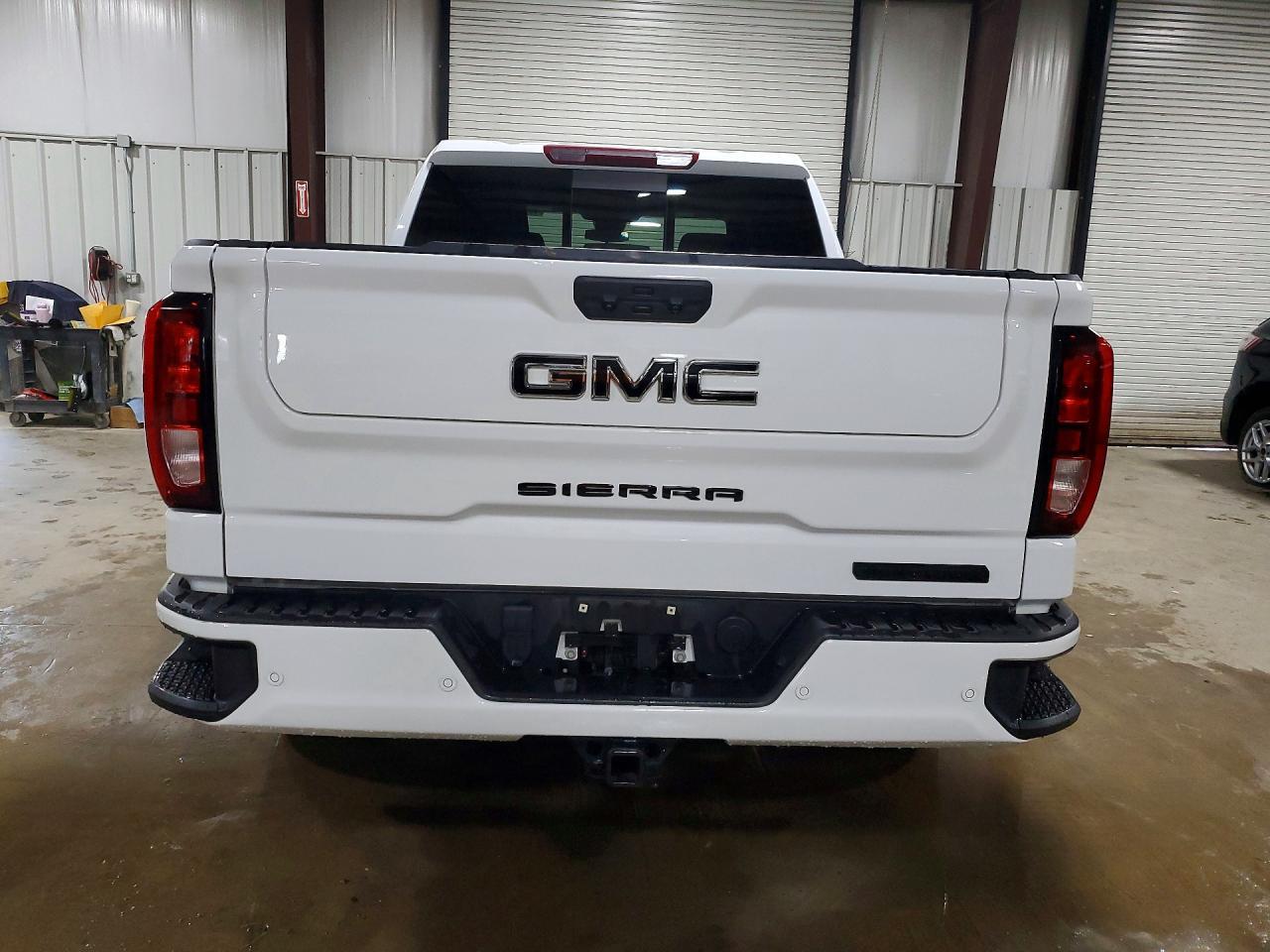 2024 GMC Sierra