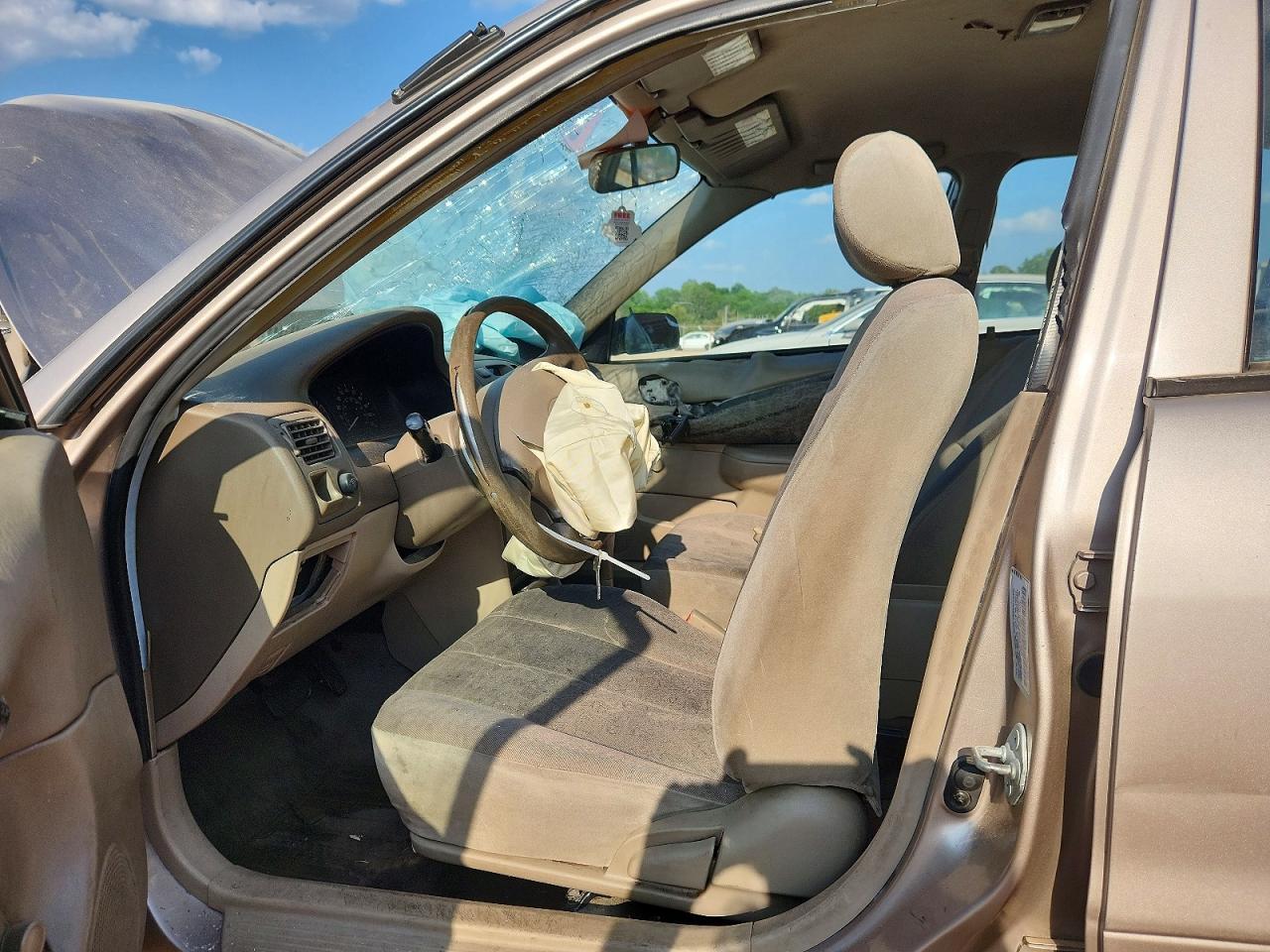 2000 TOYOTA COROLLA