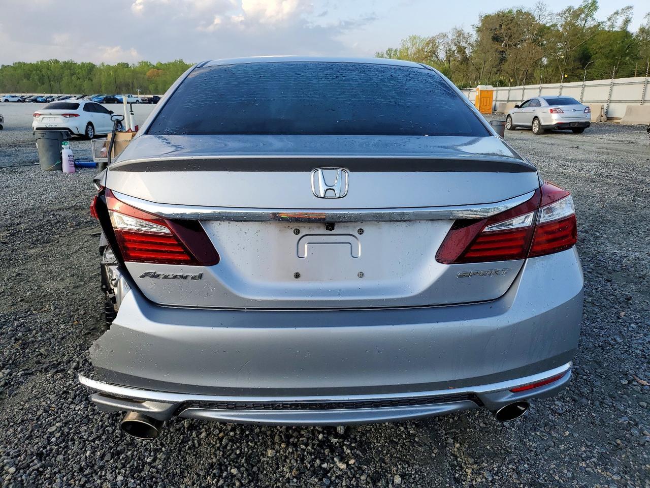 2016 HONDA ACCORD