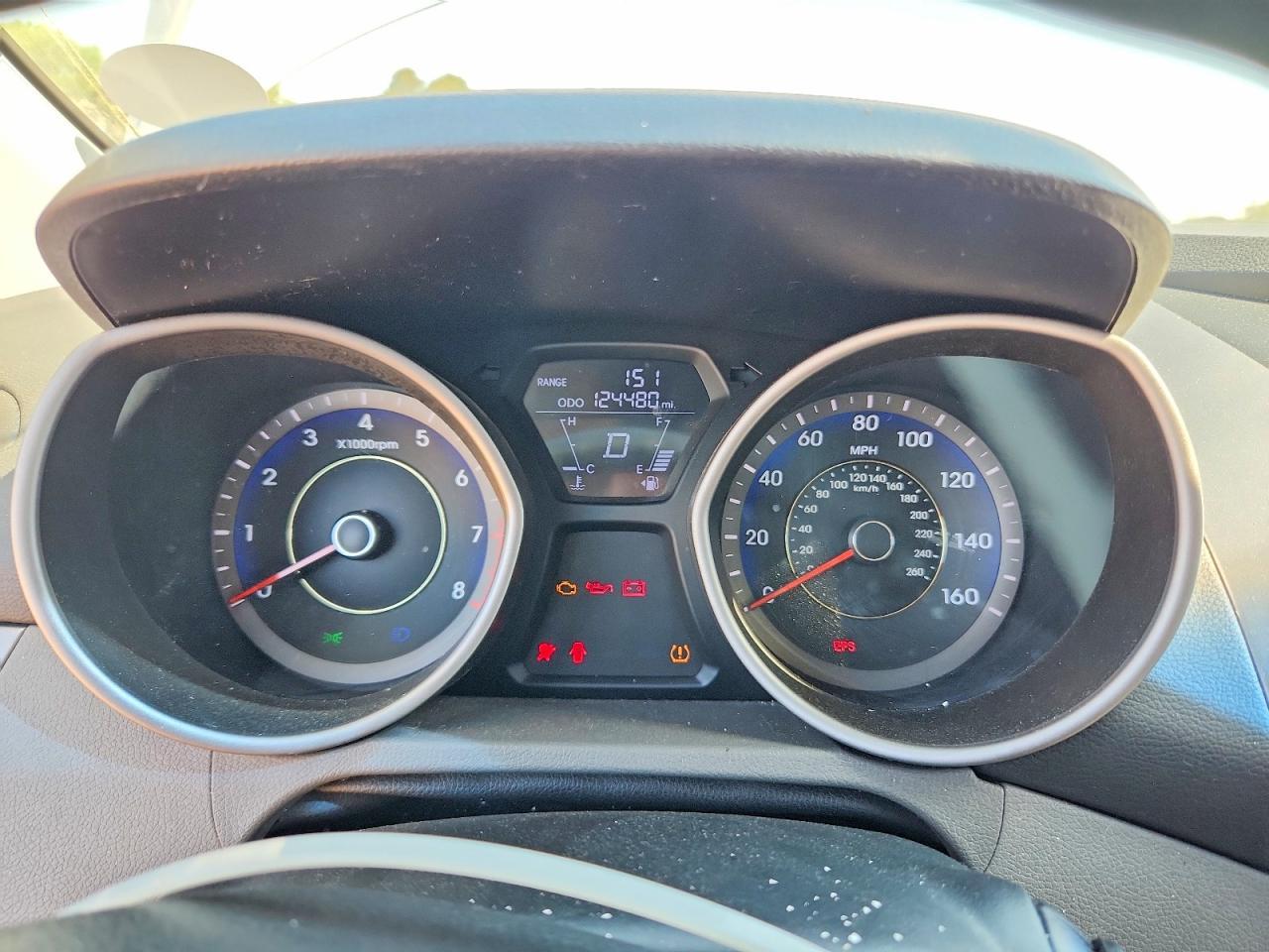2012 HYUNDAI ELANTRA