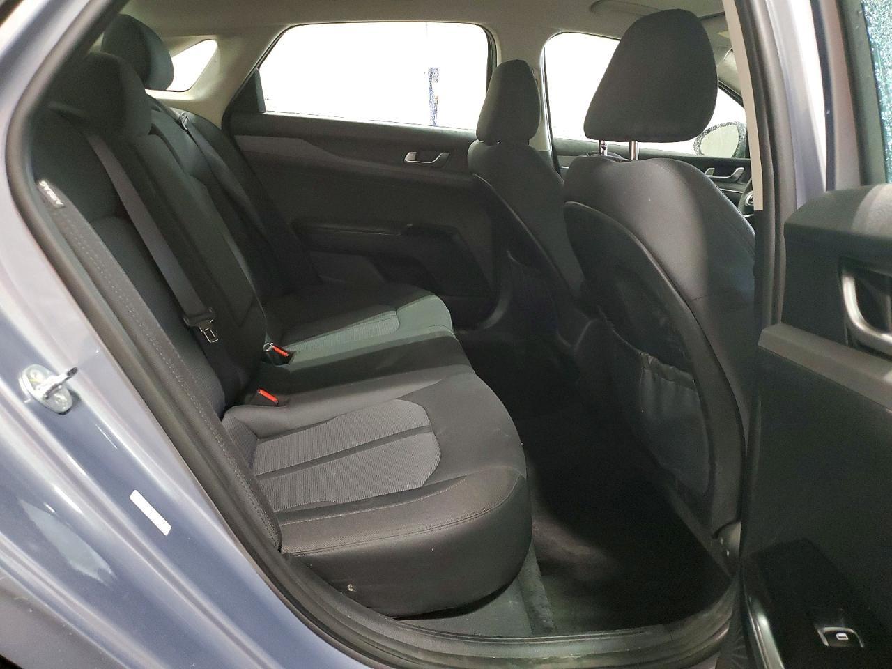 2023 KIA K5