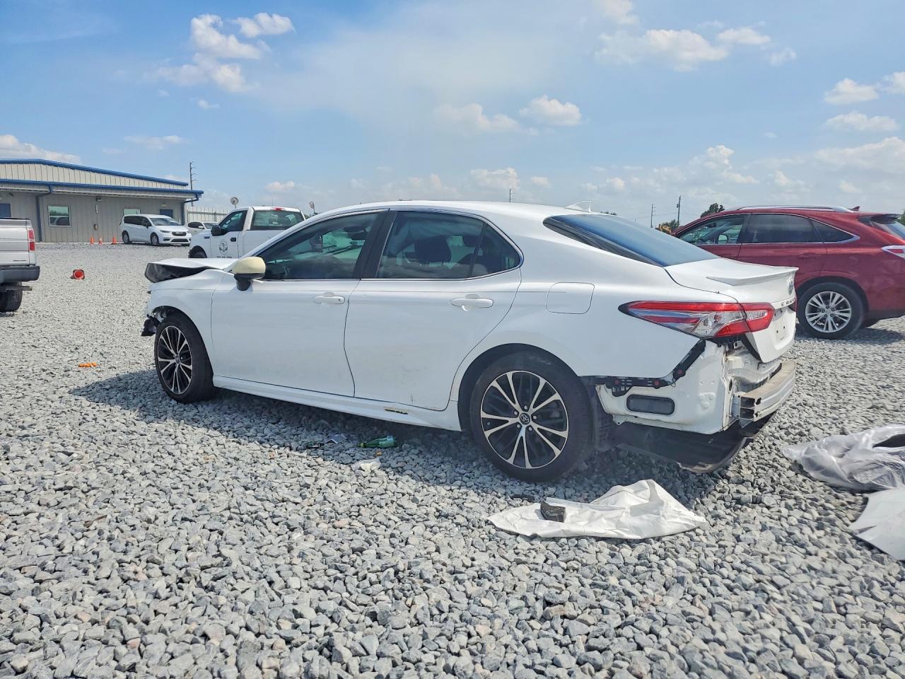 2019 TOYOTA CAMRY