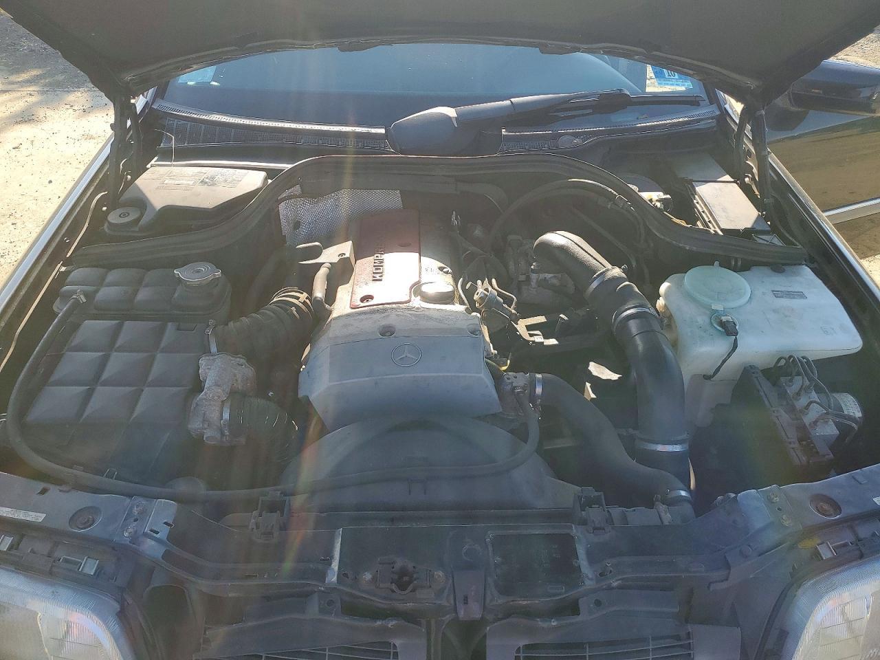 2000 MERCEDES-BENZ C-CLASS