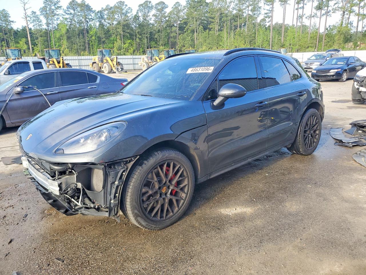 2018 PORSCHE Macan