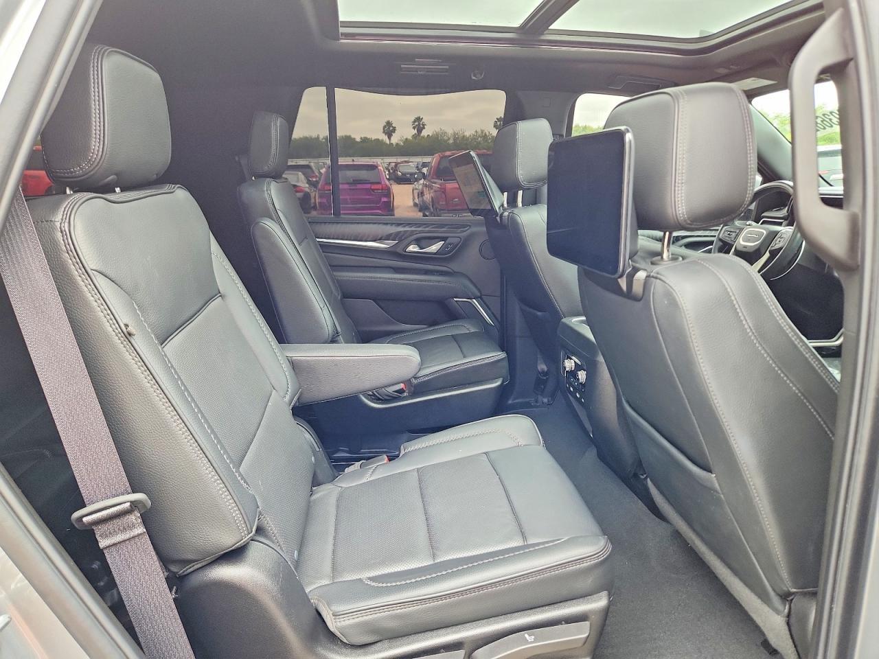 2024 GMC Yukon