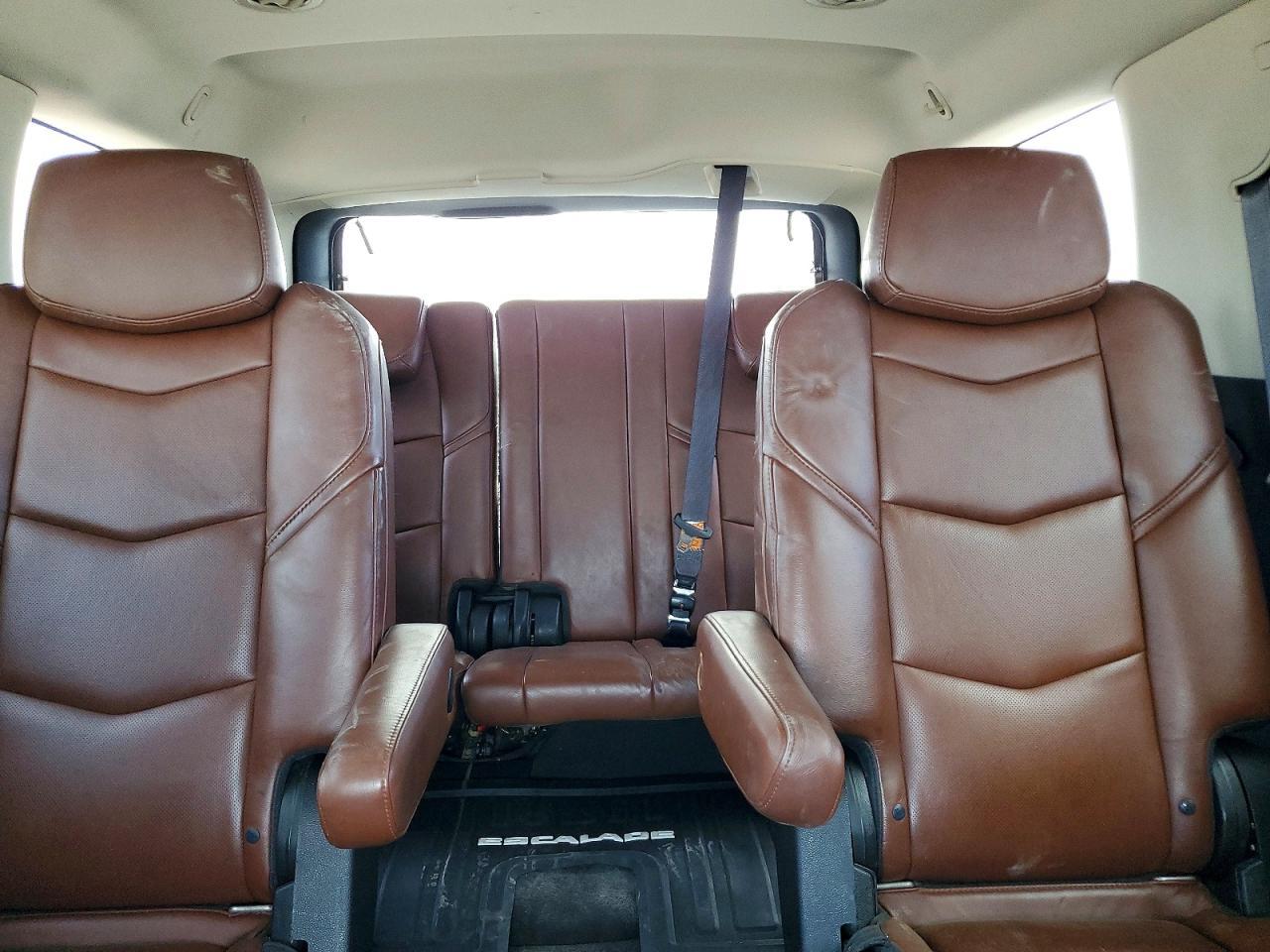 2017 CADILLAC ESCALADE