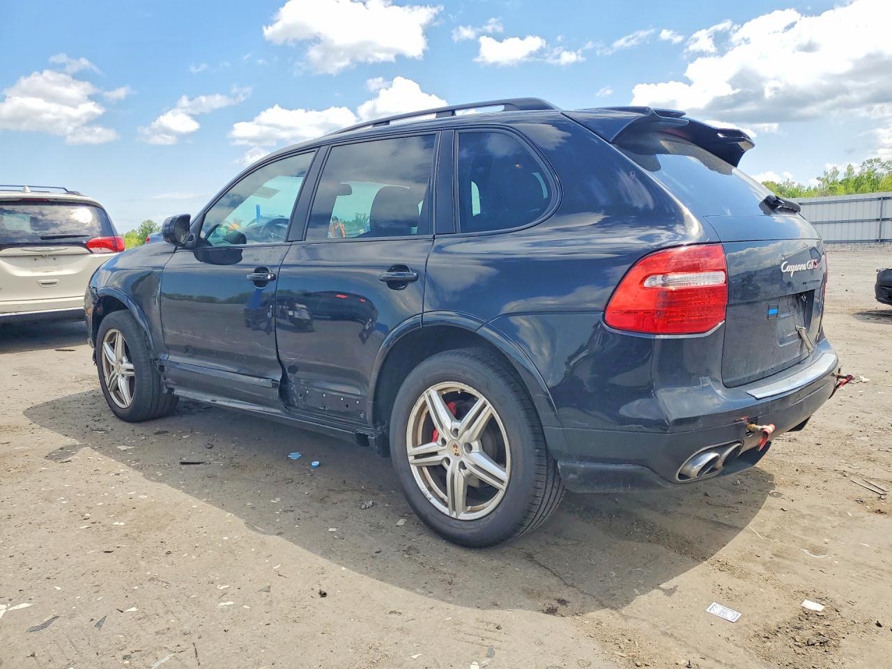 2010 PORSCHE CAYENNE