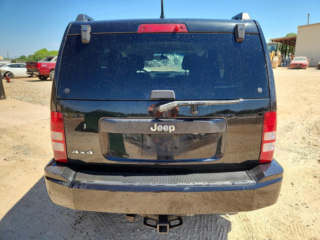 2011 JEEP Liberty
