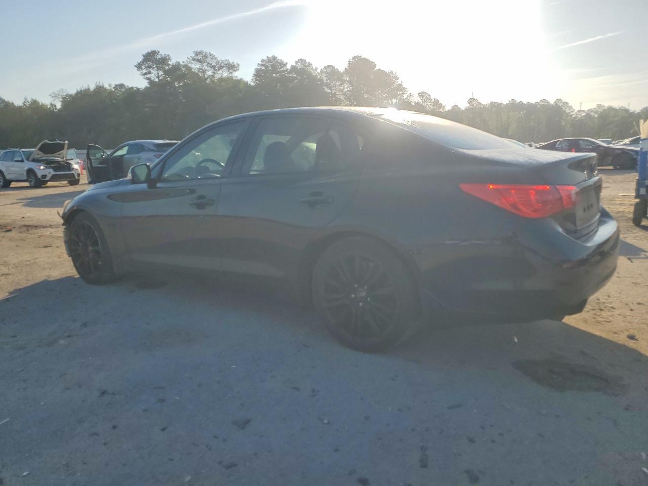 2017 INFINITI Q50