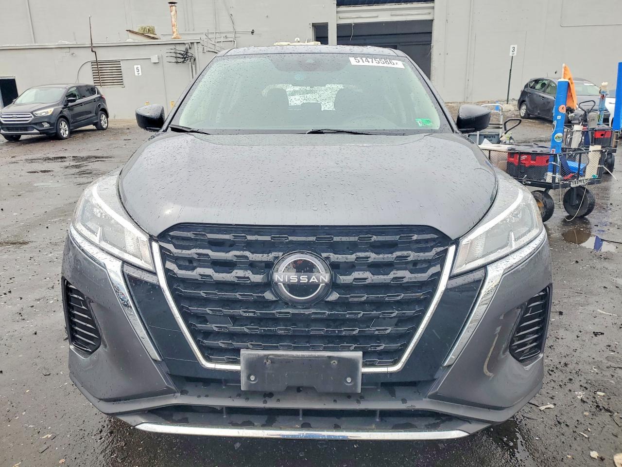 2023 NISSAN KICKS