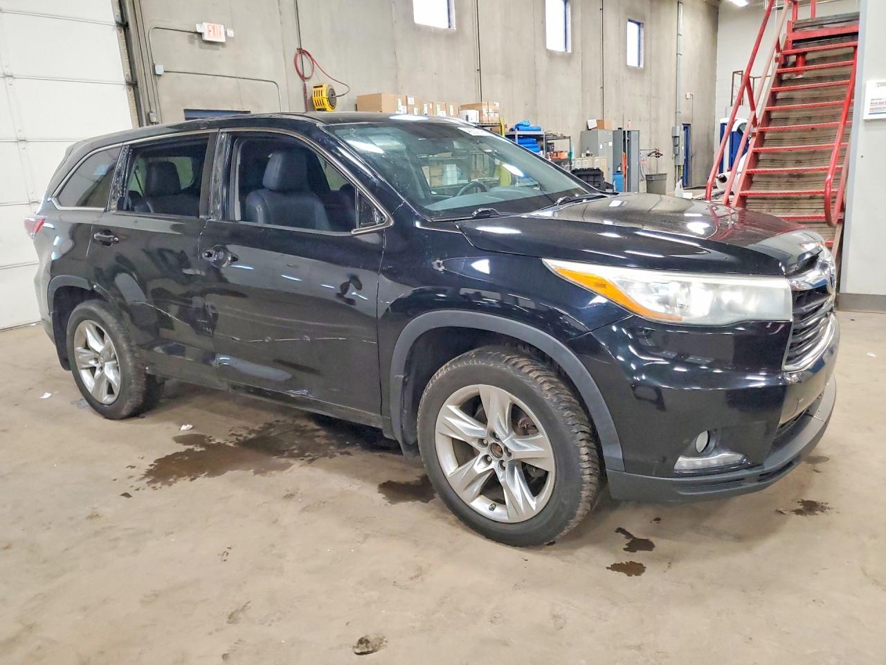 2015 TOYOTA HIGHLANDER