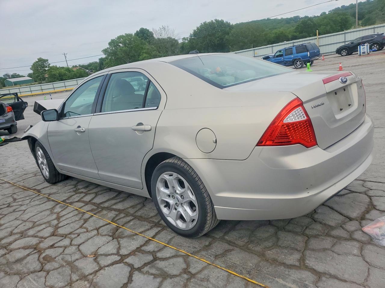 2010 FORD FUSION