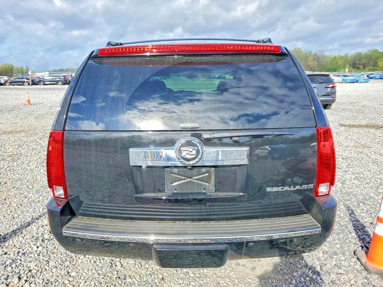 2009 CADILLAC ESCALADE