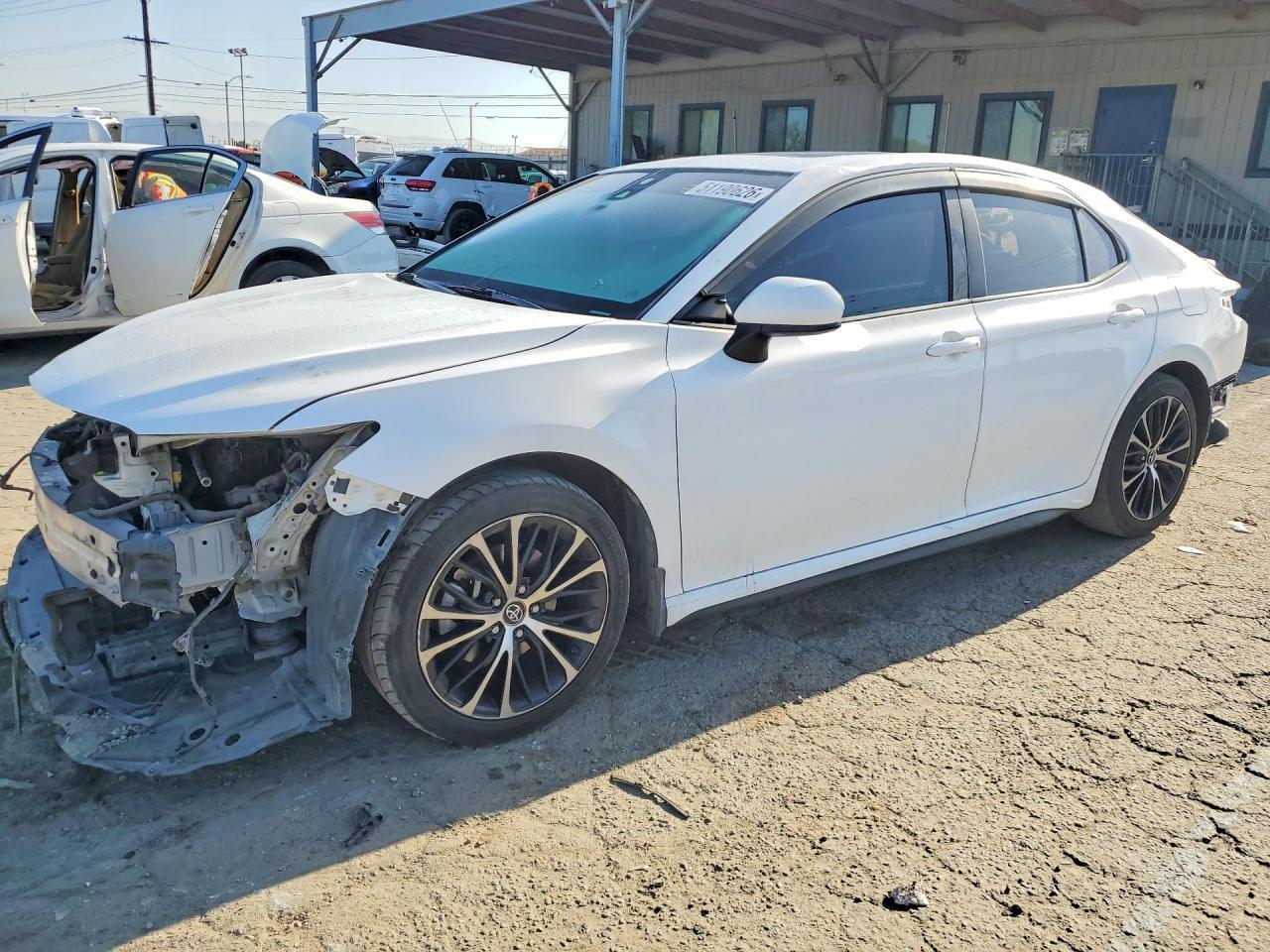 2018 TOYOTA CAMRY