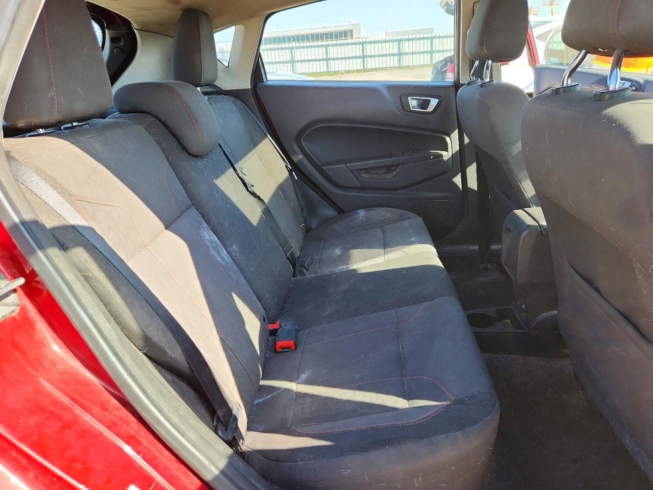 2016 FORD Fiesta
