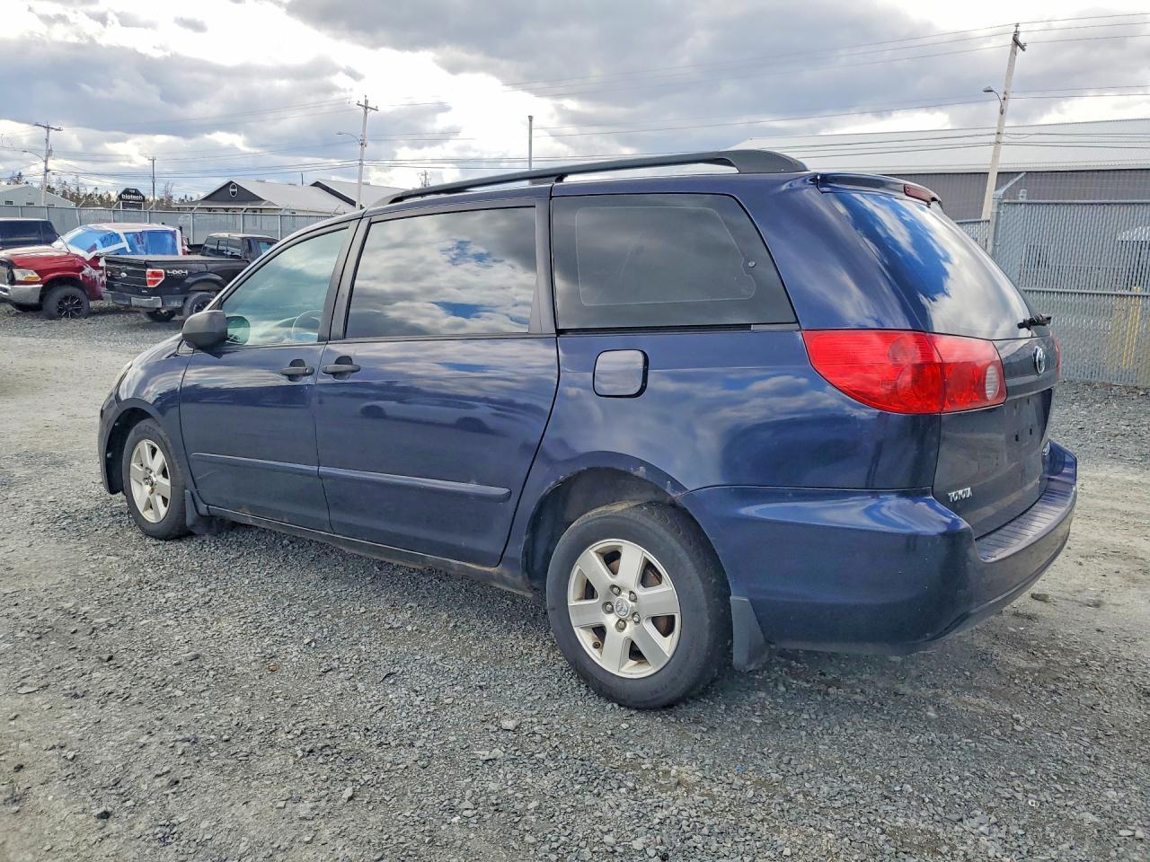 2006 TOYOTA SIENNA