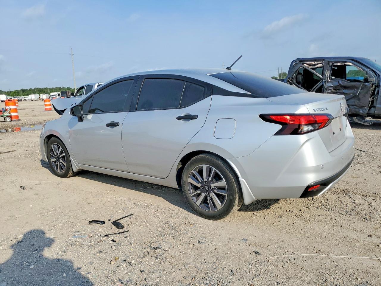 2024 NISSAN VERSA