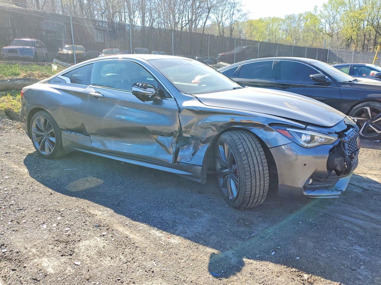 2017 INFINITI Q60