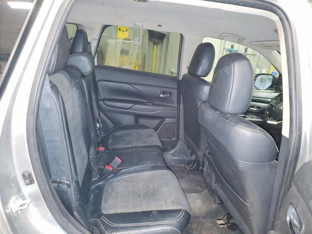 2019 MITSUBISHI outlander