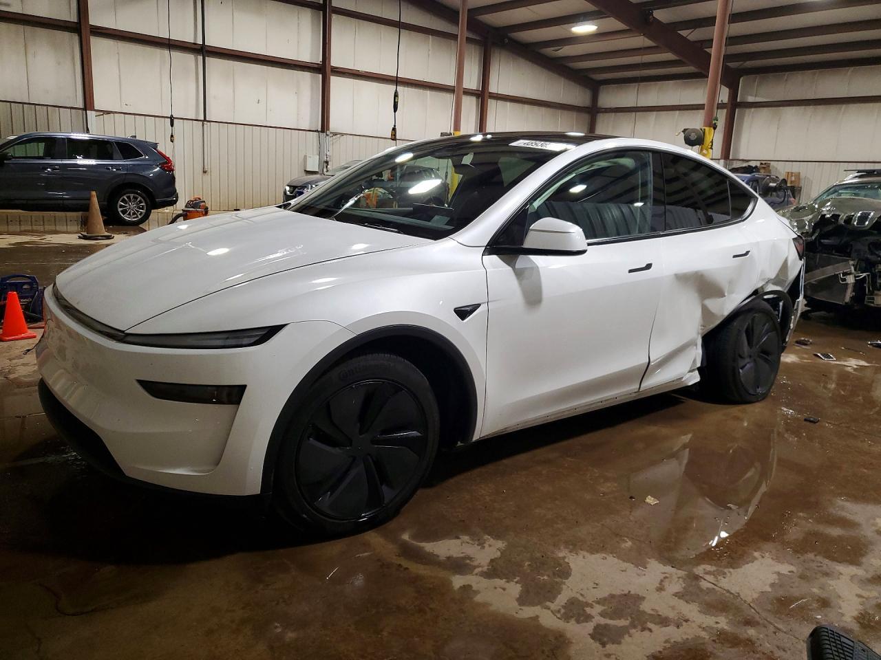 2026 TESLA MODEL Y