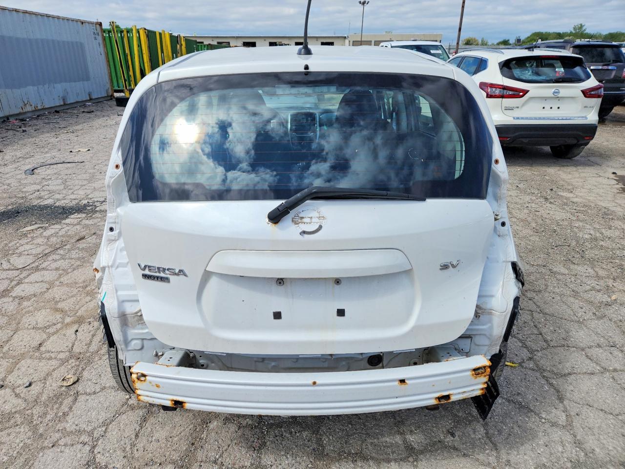 2017 NISSAN Versa Note