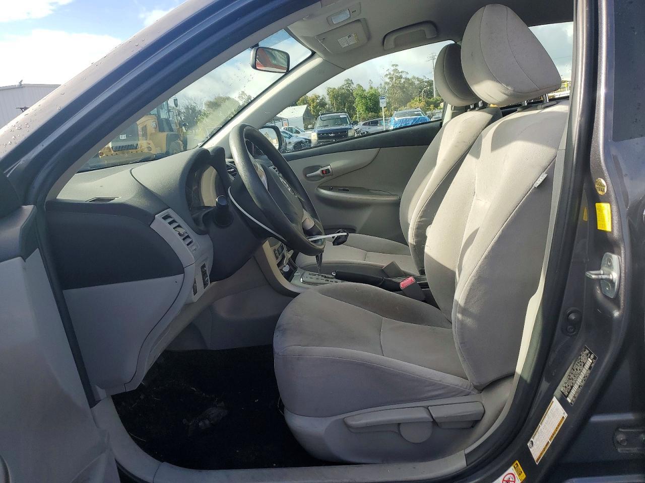 2011 TOYOTA COROLLA