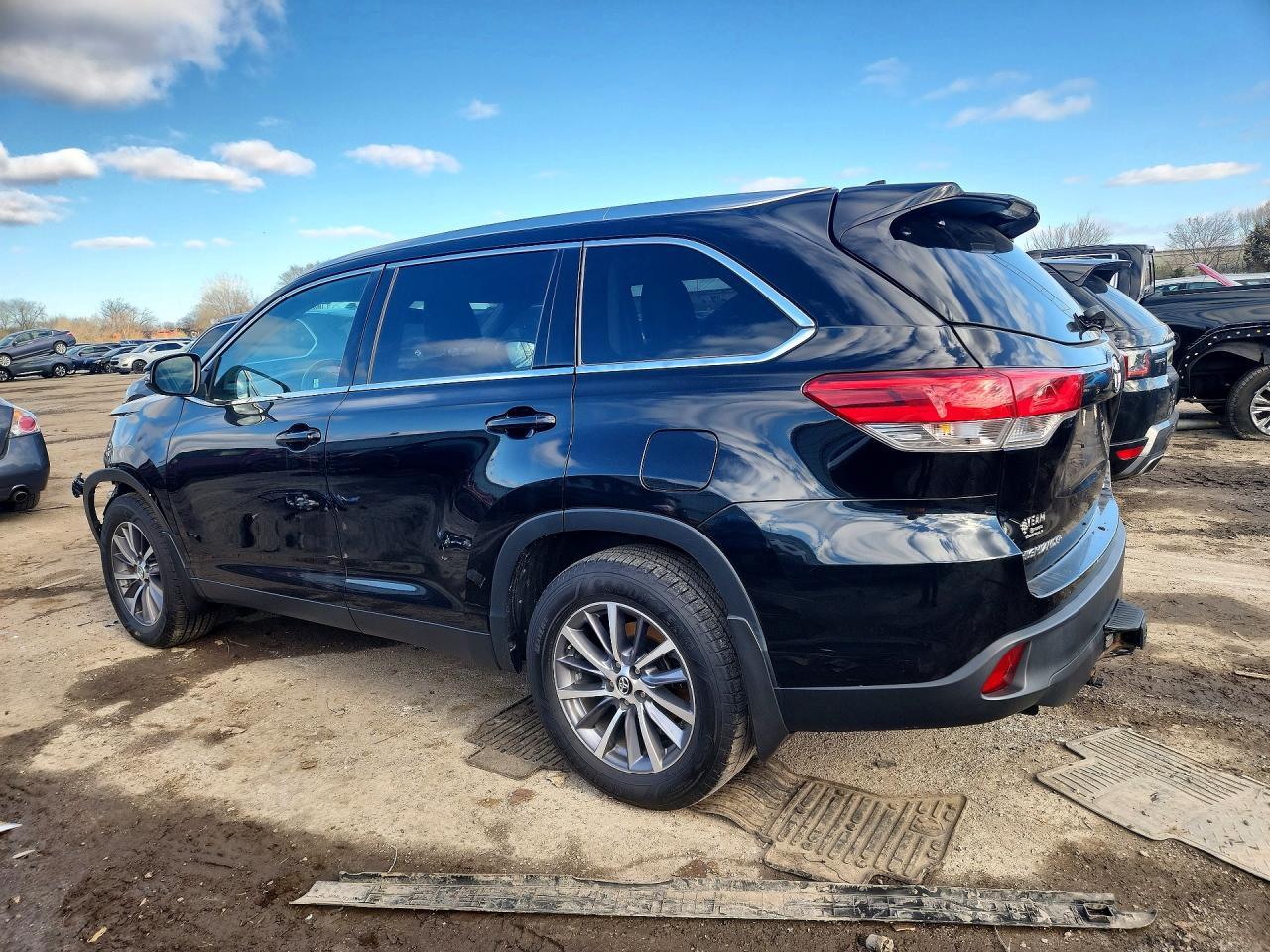 2019 TOYOTA HIGHLANDER