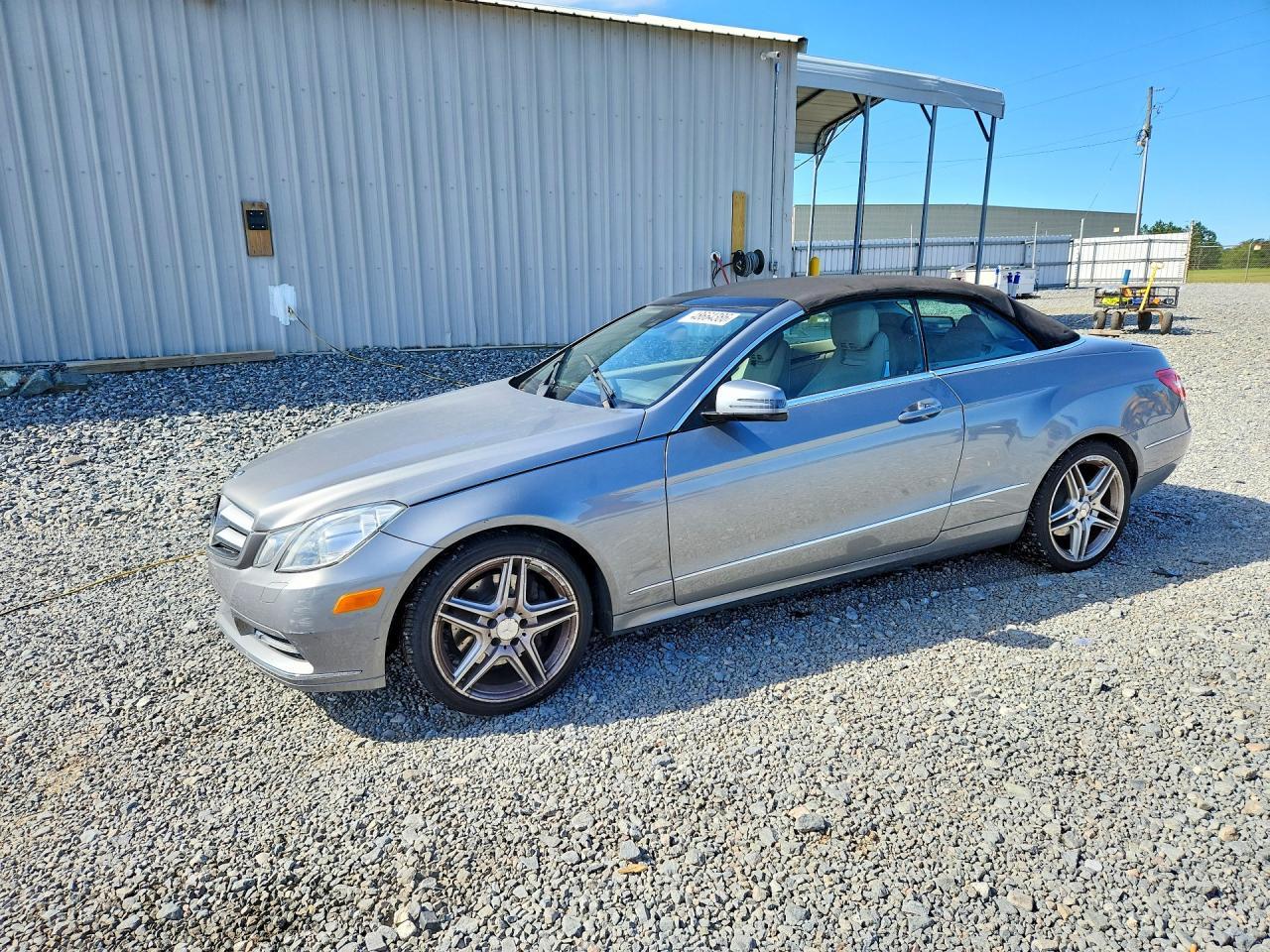 2013 MERCEDES-BENZ E-Class
