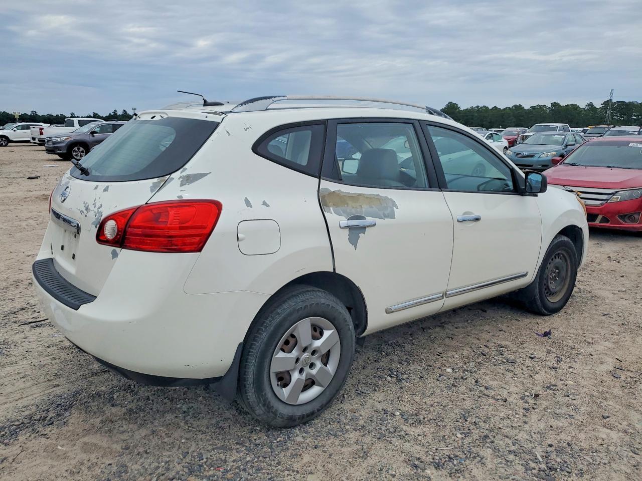 2014 NISSAN ROGUE