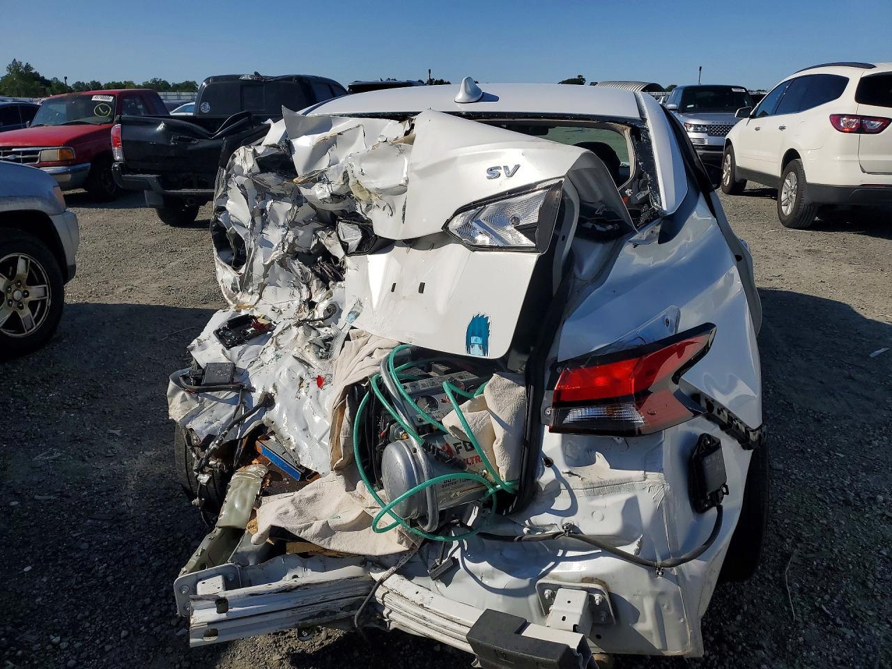 2021 NISSAN VERSA