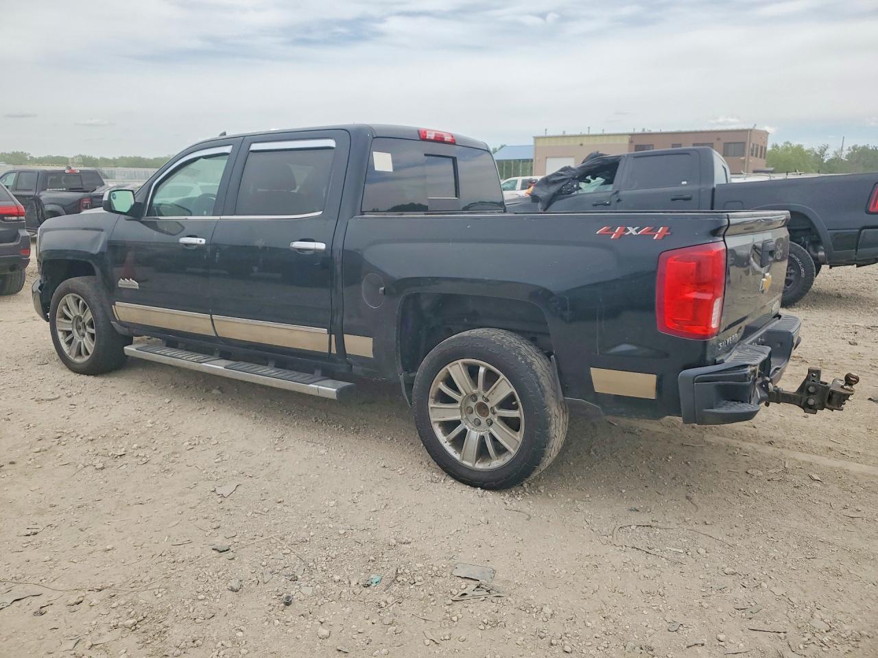 2018 CHEVROLET Silverado