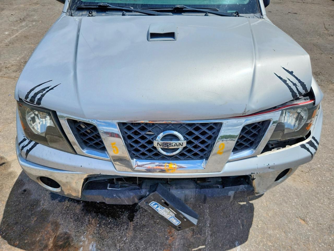 2011 NISSAN Frontier