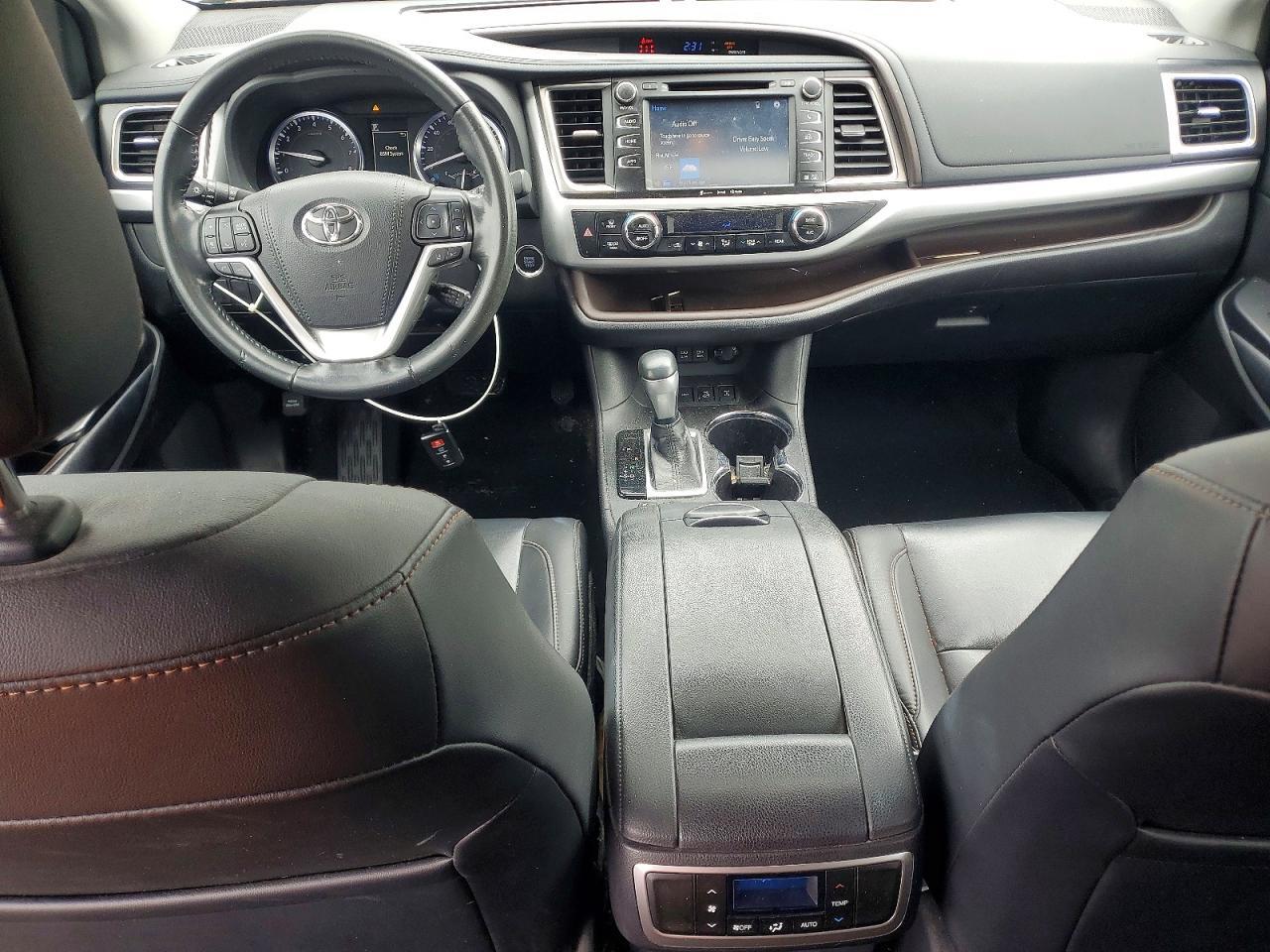 2019 TOYOTA /s/le/xle