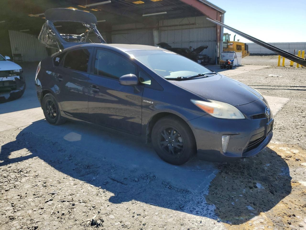2013 TOYOTA PRIUS