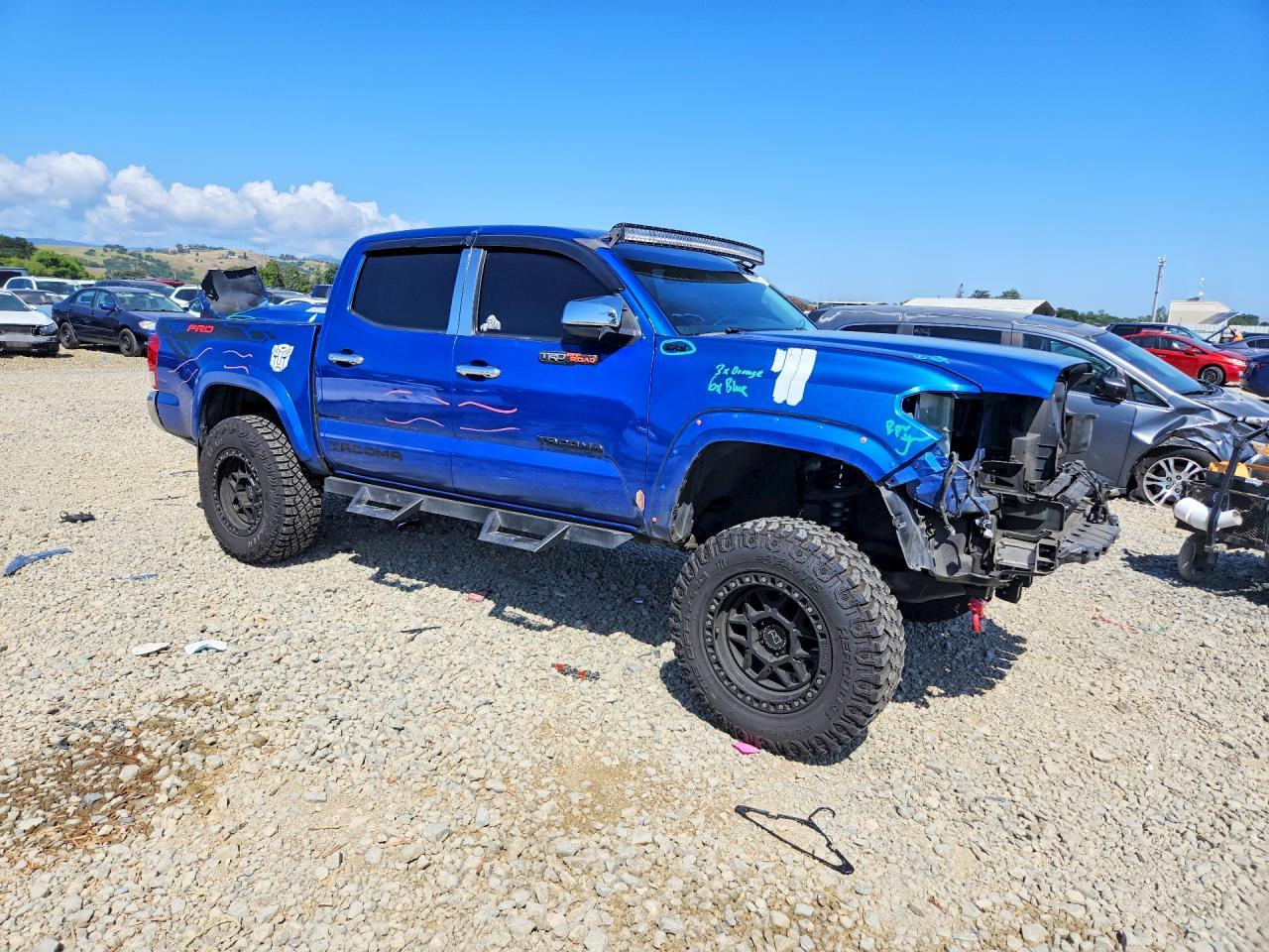 2017 TOYOTA TACOMA