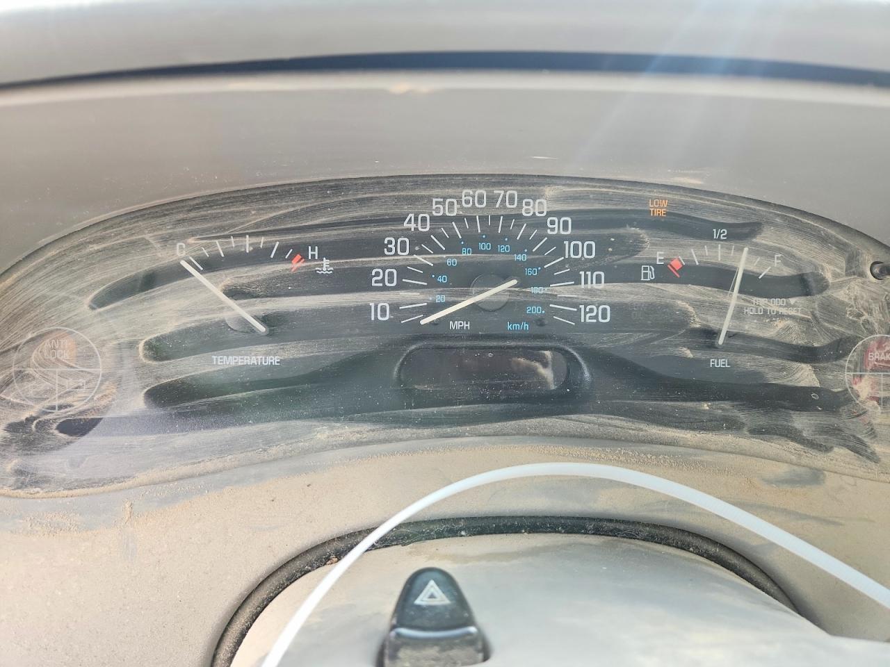 2002 BUICK Century