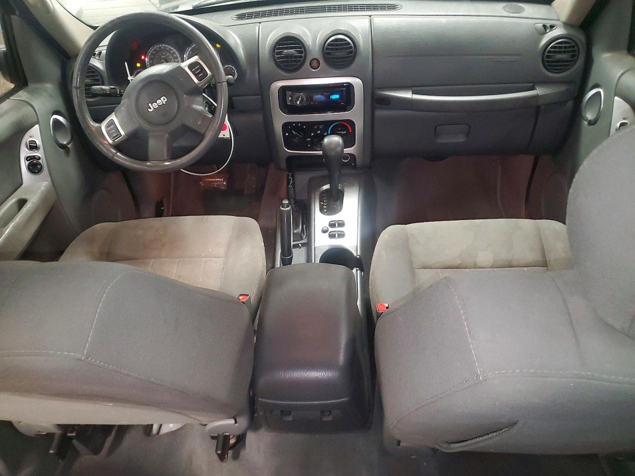 2005 JEEP Liberty