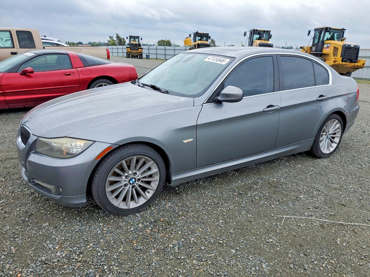 2011 BMW 3 SERIES