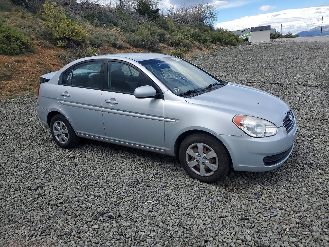 2011 HYUNDAI ACCENT