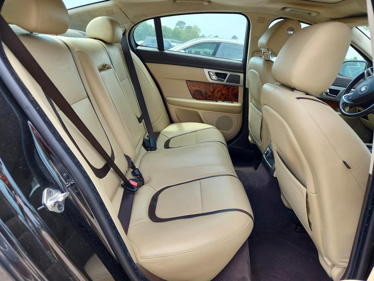 2015 JAGUAR XF
