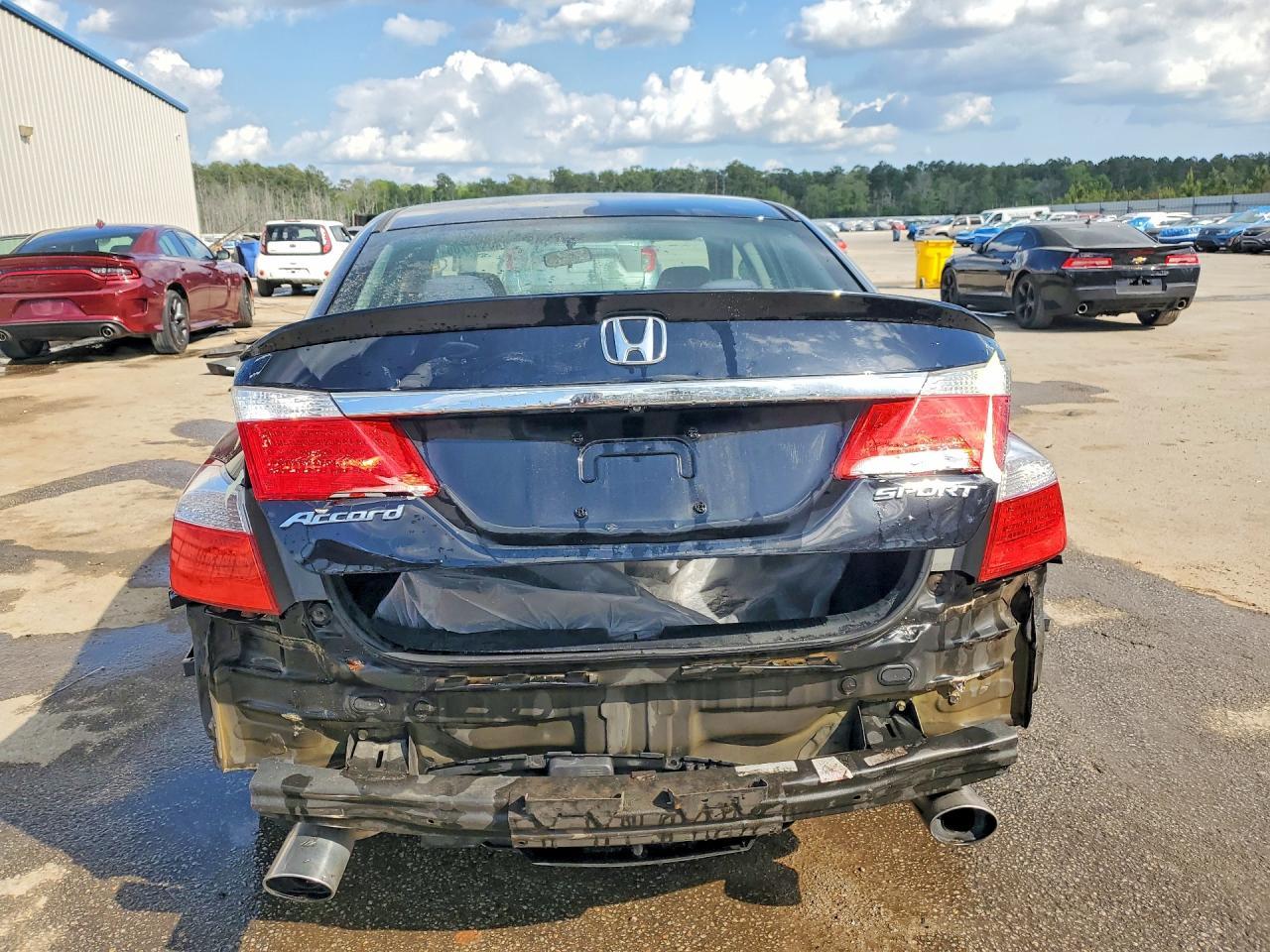 2015 HONDA ACCORD