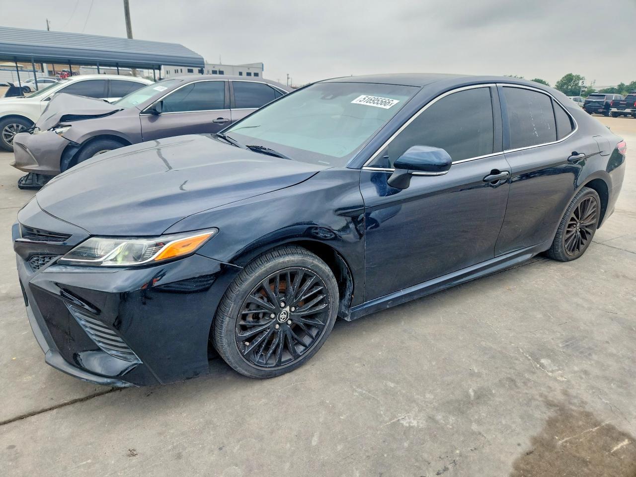 2018 TOYOTA CAMRY