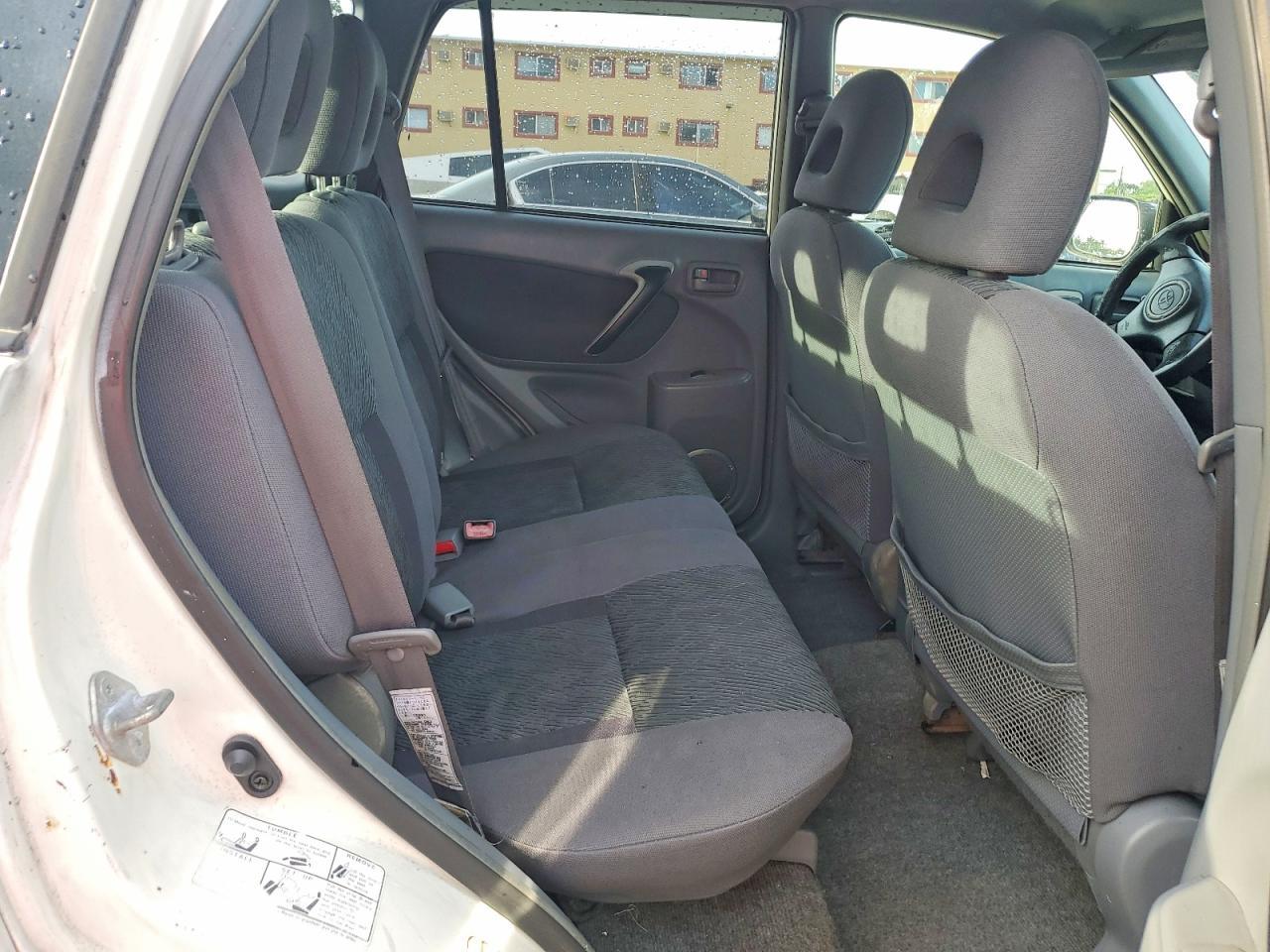 2002 TOYOTA RAV4