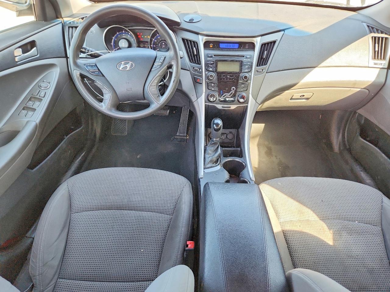 2012 HYUNDAI SONATA