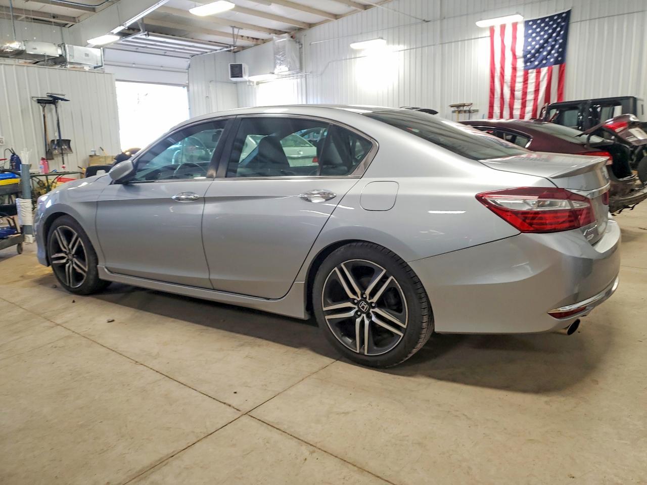 2017 HONDA ACCORD