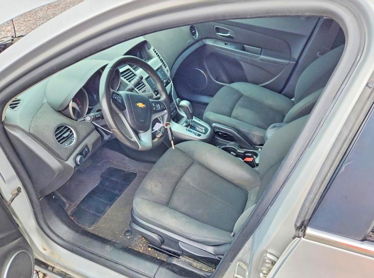 2011 CHEVROLET CRUZE