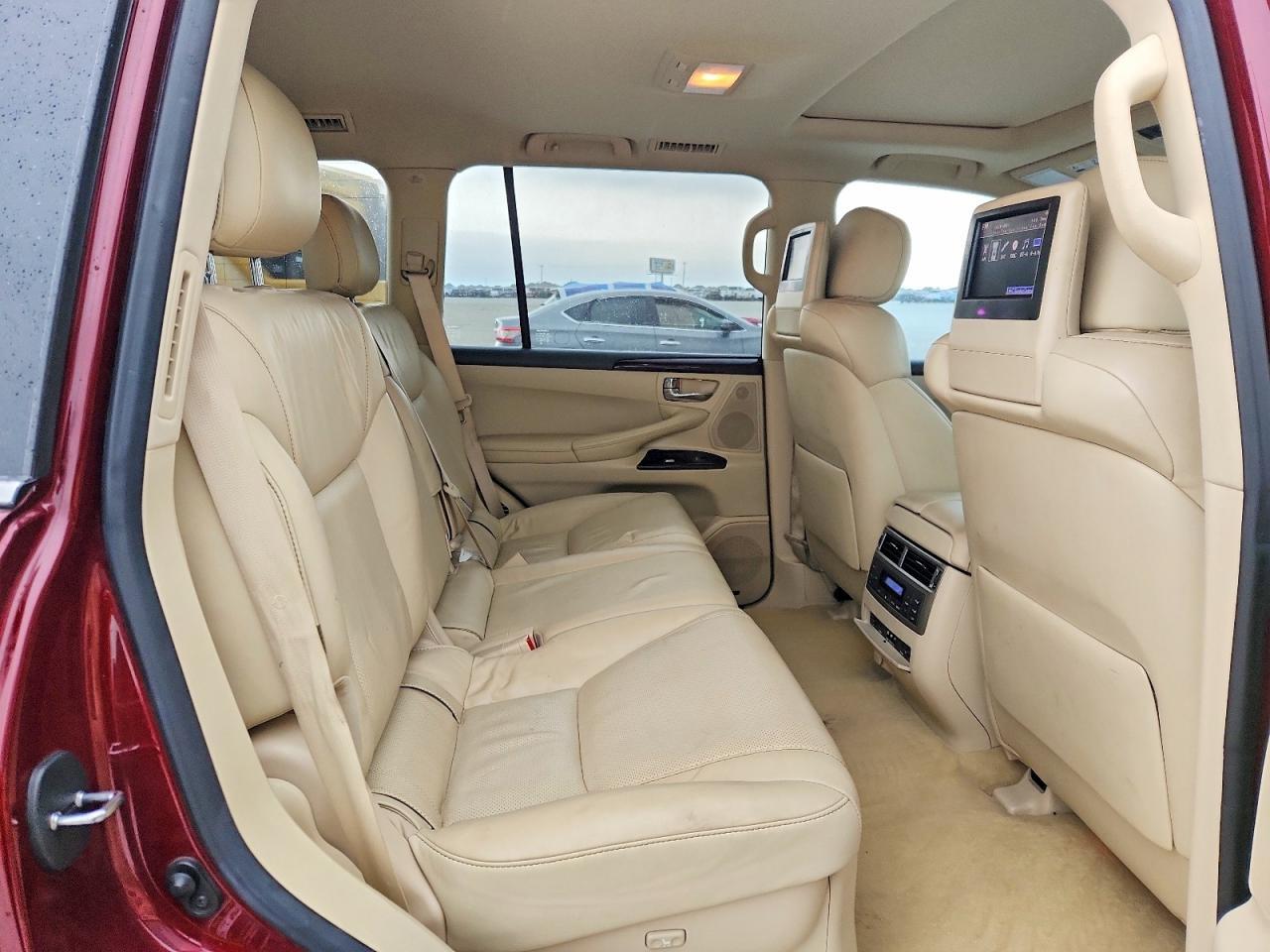 2013 LEXUS LX 570
