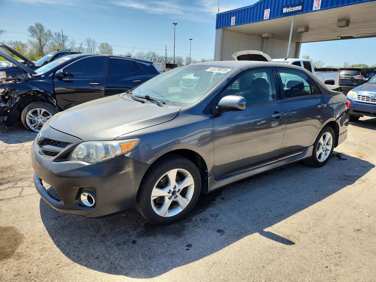 2013 TOYOTA COROLLA